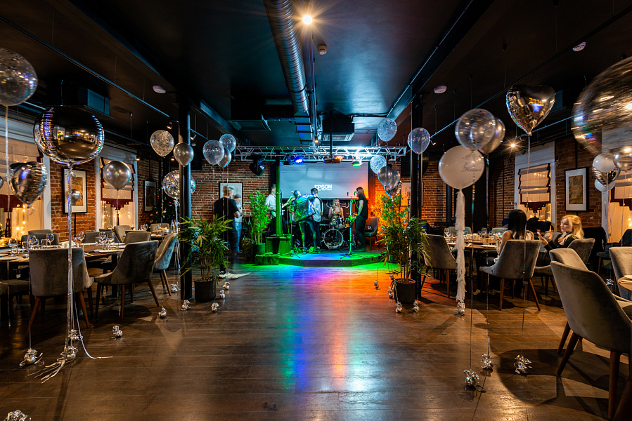 Основной зал